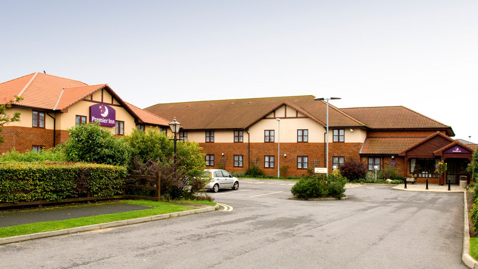 Premier Inn Newcastle Gosforth Exterior