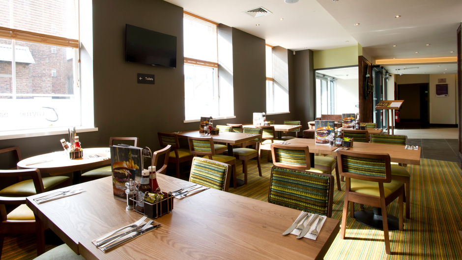 Premier Inn Perth City Centre Lobby