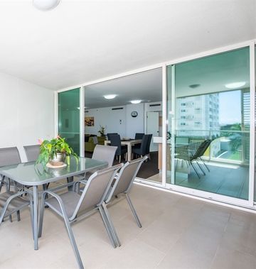 Lanai Riverside Apartments