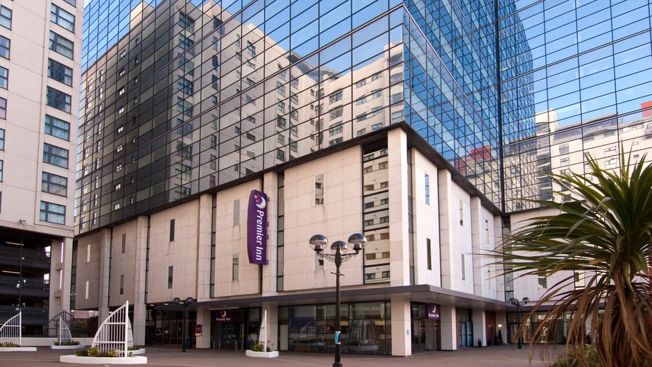 Premier Inn Cardiff City Centre Exterior
