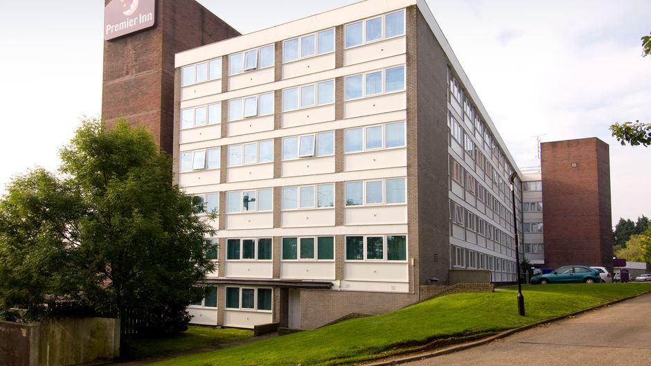 Premier Inn Cardiff North Exterior