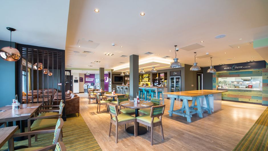 Premier Inn Gillingham Victory Pier Lobby