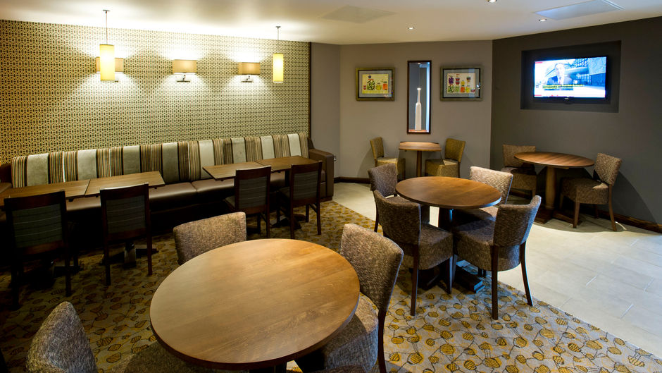 Premier Inn Glasgow Pacific Quay (SECC) Lobby