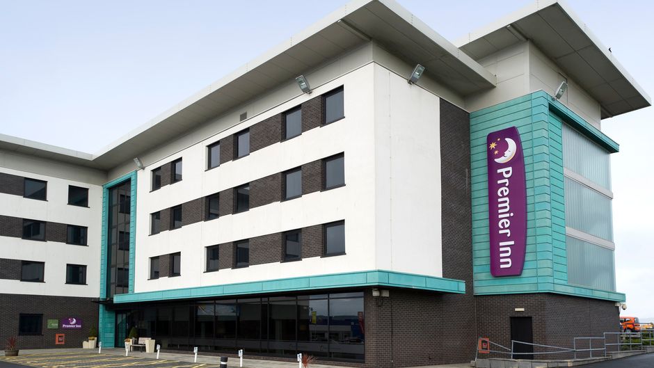 Premier Inn Ayr A77 / Racecourse Exterior