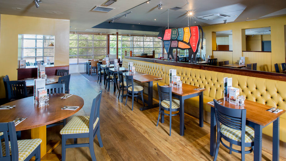 Premier Inn Leeds/Bradford Airport Lobby