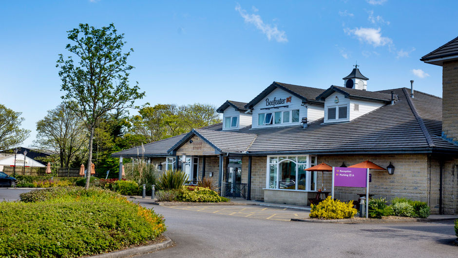 Premier Inn Leeds/Bradford Airport Exterior