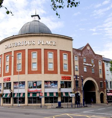 Premier Inn Swansea City Centre