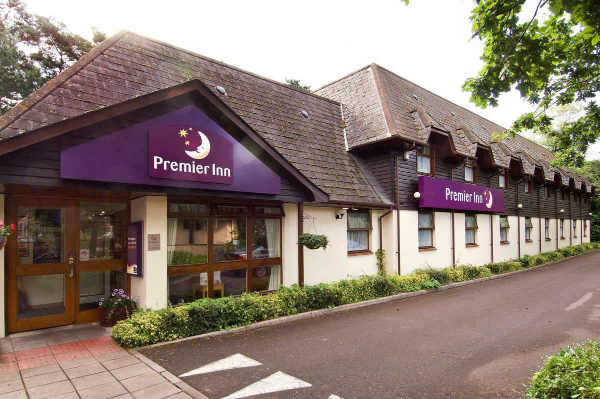 Premier Inn Bournemouth Ferndown First Class Ferndown, England Hotels