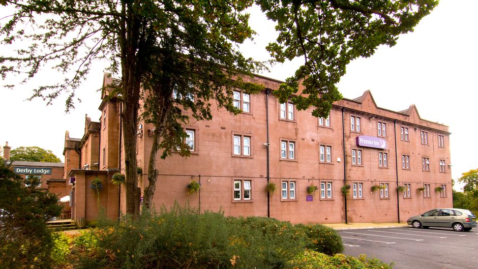Premier Inn Liverpool Roby Exterior