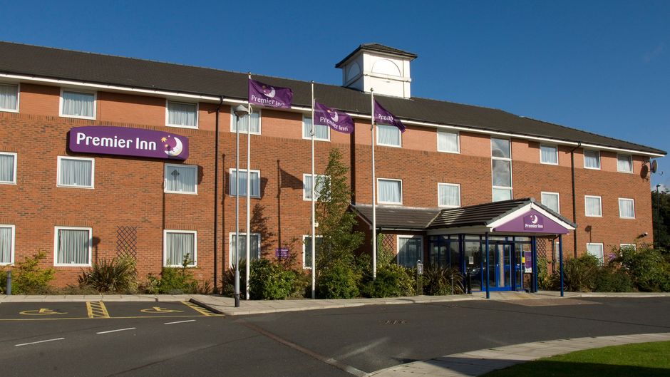 Premier Inn Newcastle (Washington) Exterior