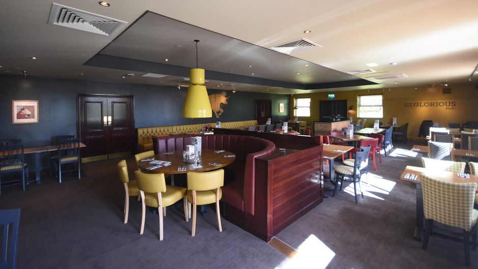 Premier Inn Newcastle Gosforth Lobby