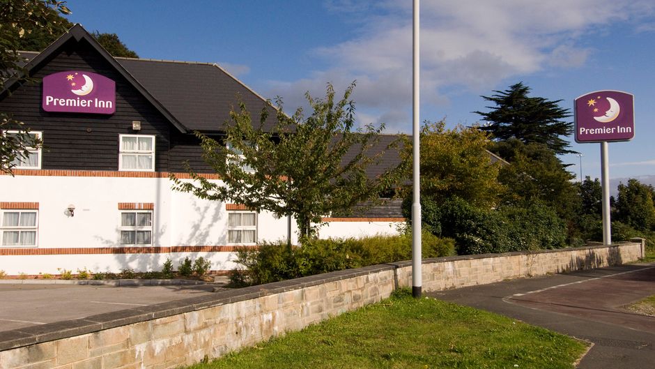 Premier Inn Plymouth East Exterior
