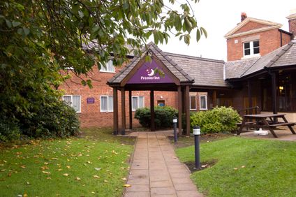 Premier Inn Wirral (Childer Thornton)