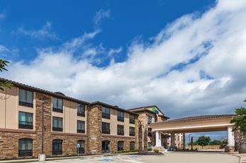 Holiday Inn Express Suites Lakeway