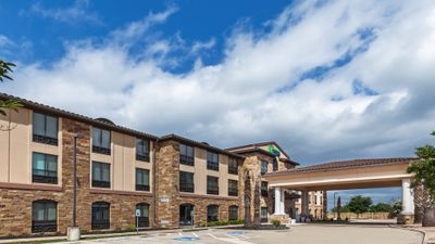 Holiday Inn Express Suites Lakeway