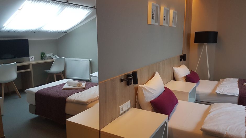 Hotel Falcon Room
