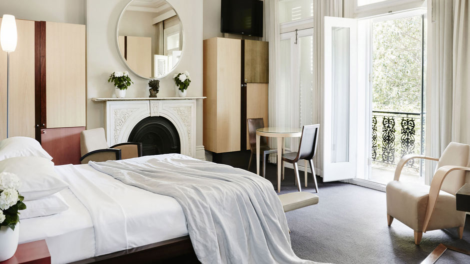 Medusa Hotel Room