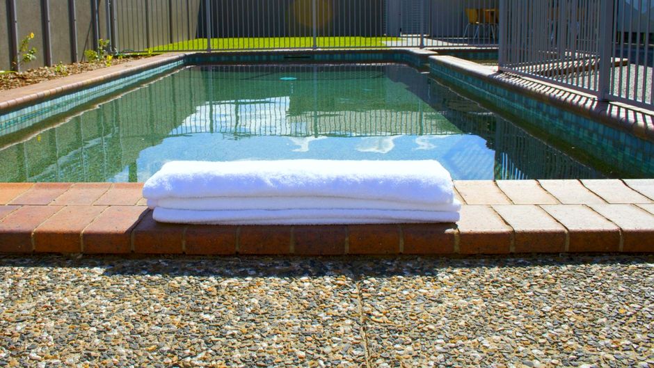 The Stirling Hotel Rockhampton Pool