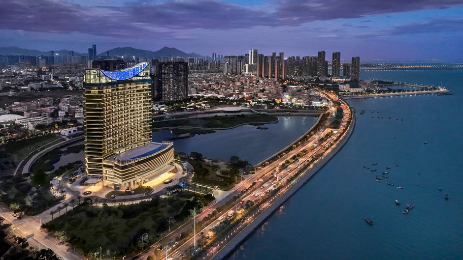 Crowne Plaza Xiamen Jimei Seaview Exterior