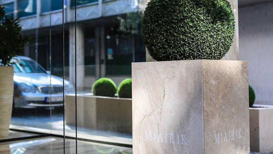 MARK Hotel Exterior