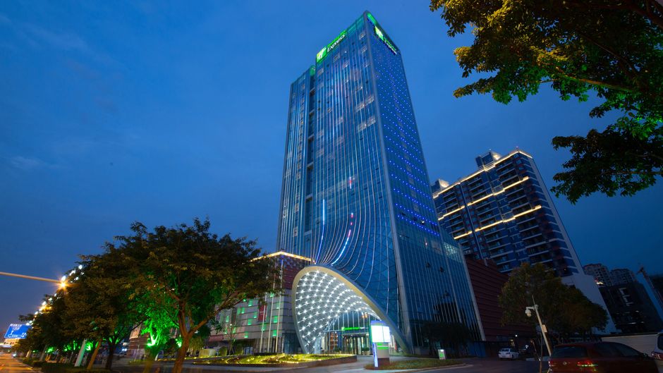 Holiday Inn Express HighTech Zone Exterior