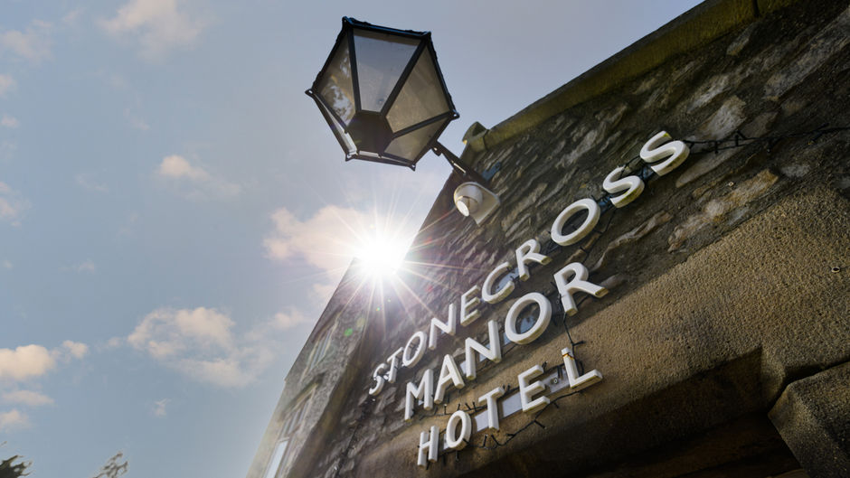 Stonecross Manor Hotel Exterior