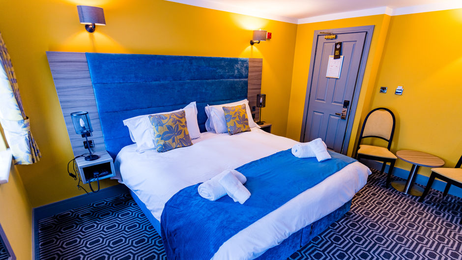 Stonecross Manor Hotel Room