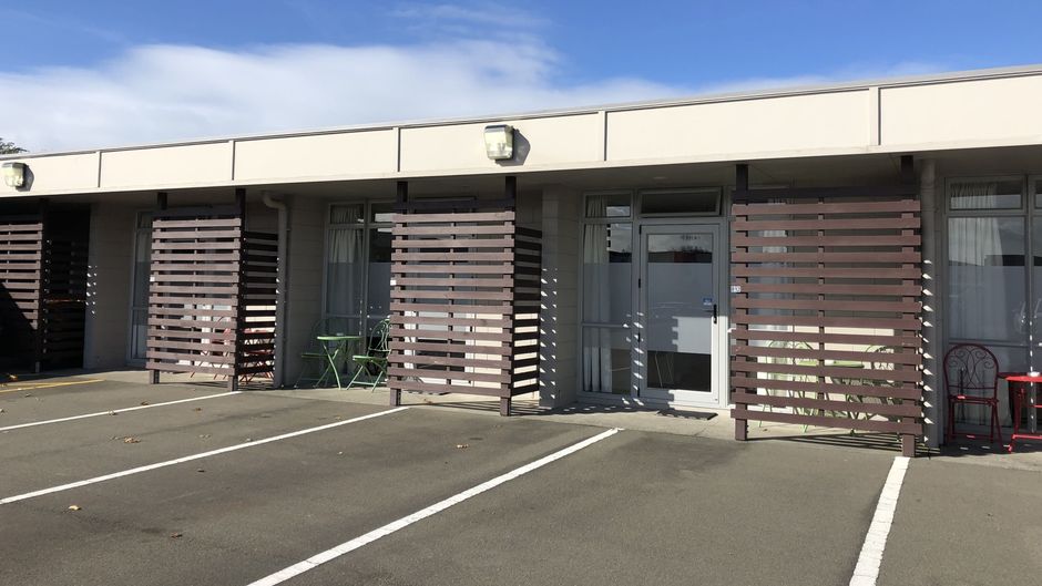 Aspree Motor Inn Exterior