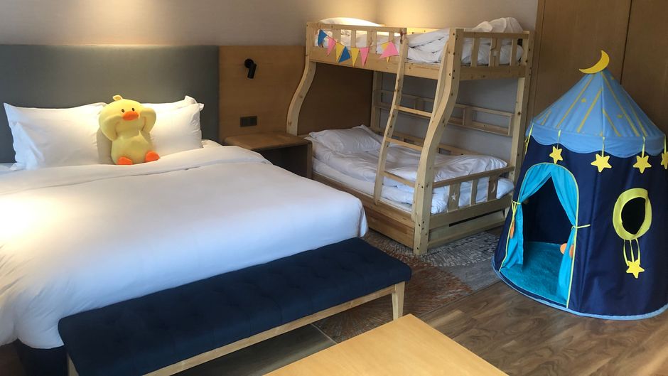 Holiday Inn Express Luanchuan Suite