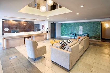 Holiday Inn & Suites Osoyoos