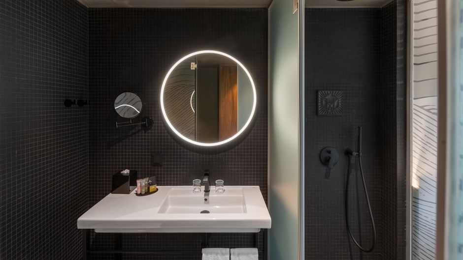 Hotel Clark Room