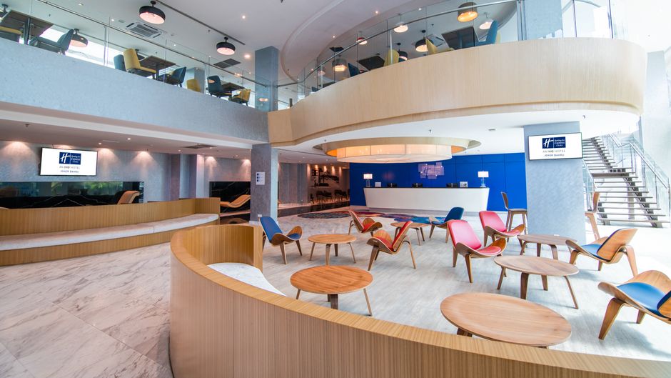 Holiday Inn Express & Suites Johor Bahru Lobby