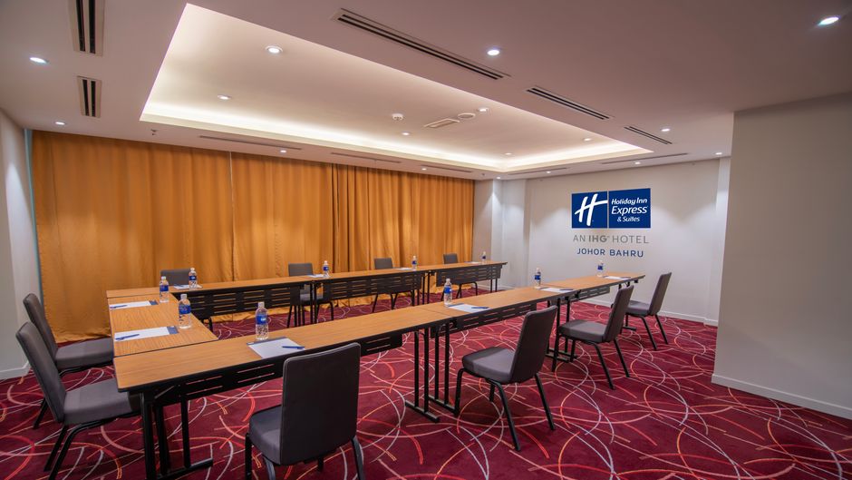 Holiday Inn Express & Suites Johor Bahru Meeting