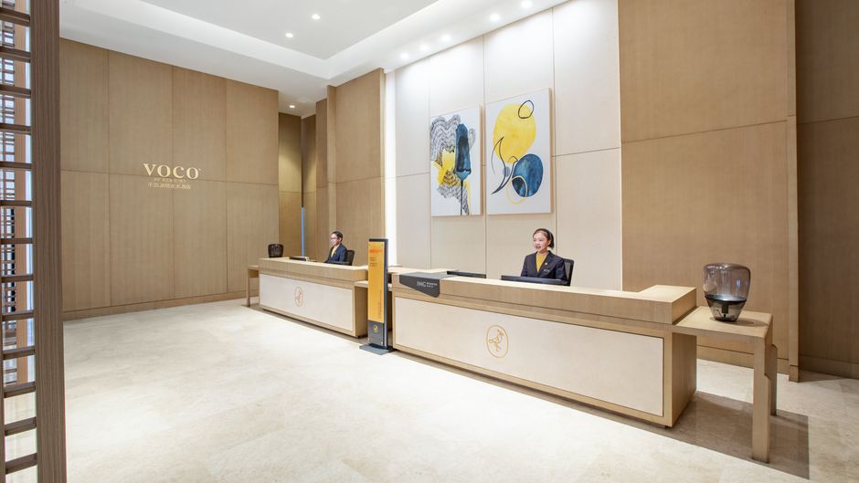 voco Thousand Island Lake Lobby