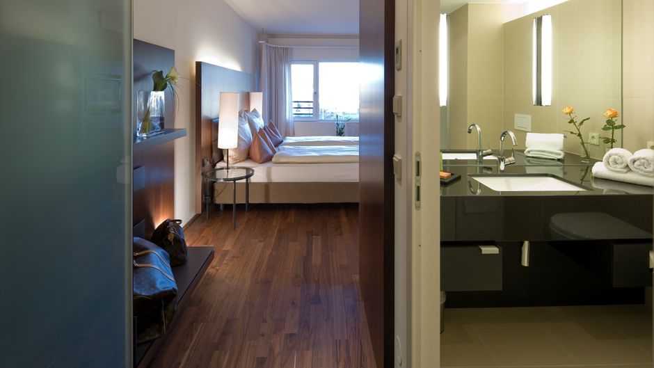 Penz West Hotel Room