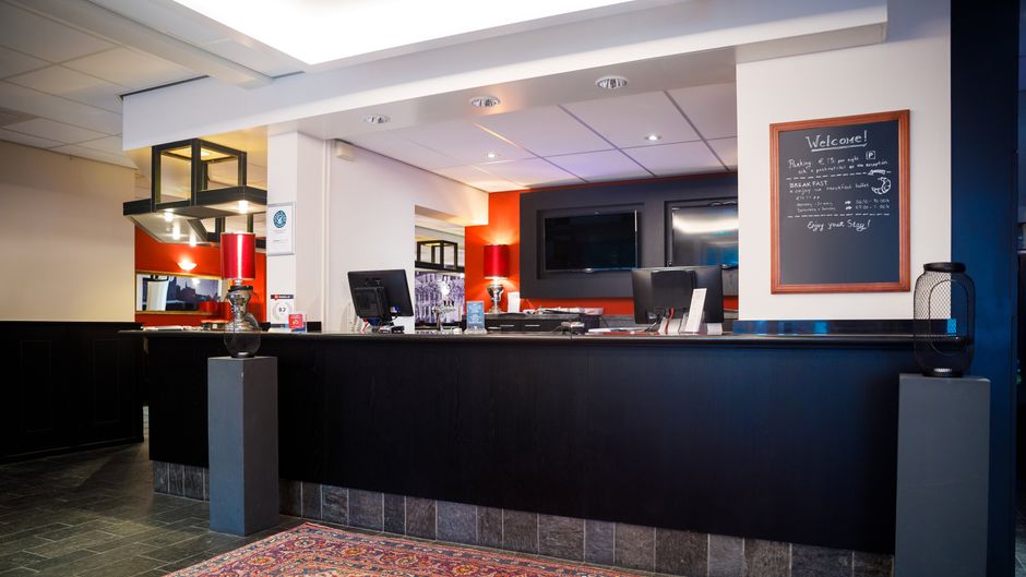 Bastion Hotel Lobby