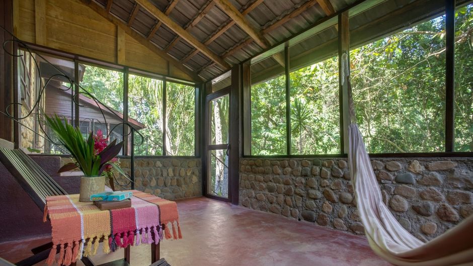 Sweet Songs Jungle Lodge Exterior