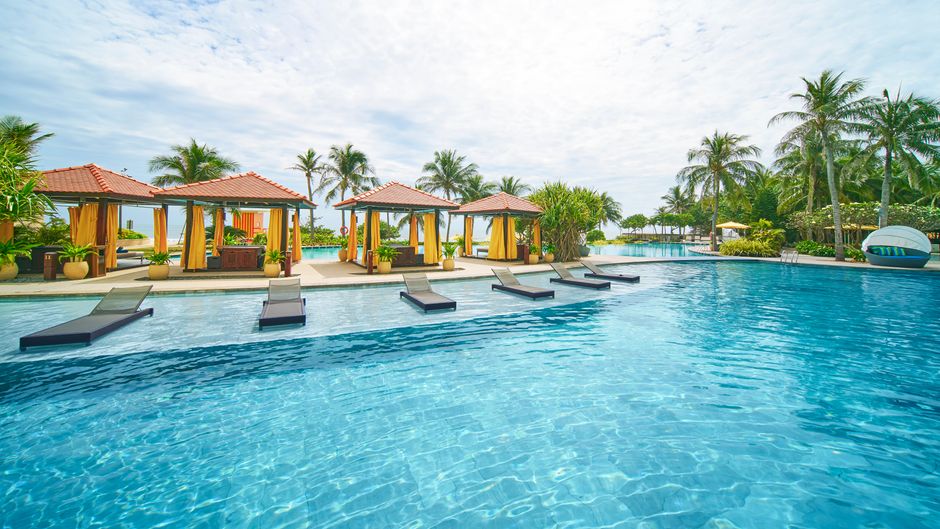 Intercontinental Grand Ho Tram Pool