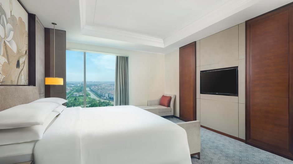 Sheraton Shanghai Jiading Hotel Suite