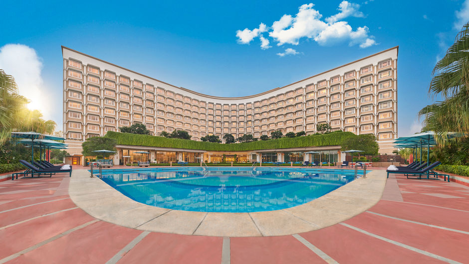 Taj Palace Hotel Exterior