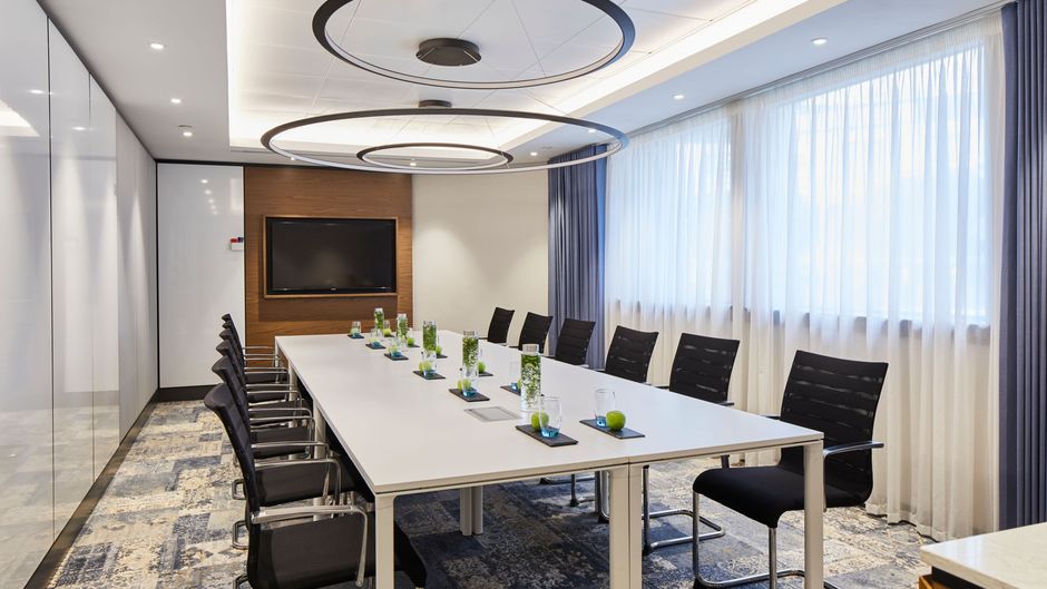 Cardiff Marriott Hotel Meeting