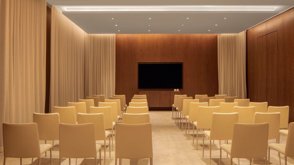The Dubai EDITION Meeting