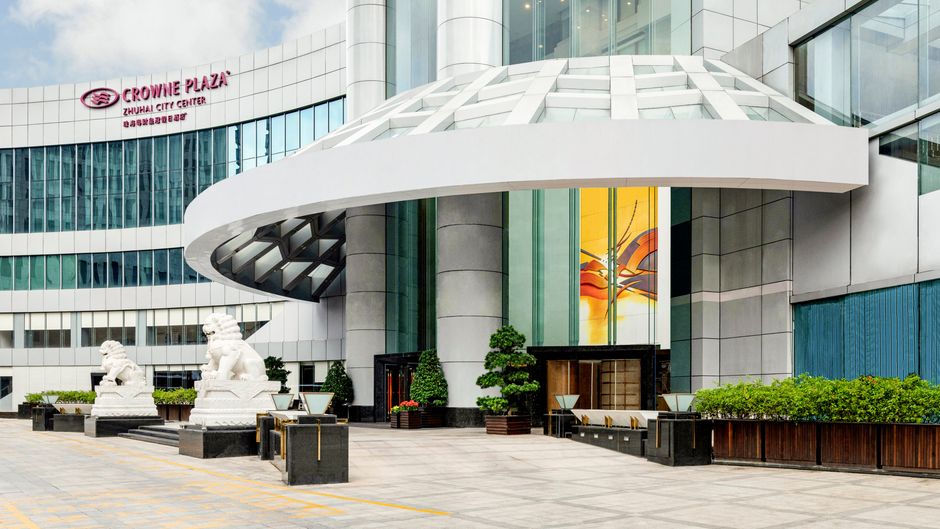 Crowne Plaza Zhuhai City Center Exterior