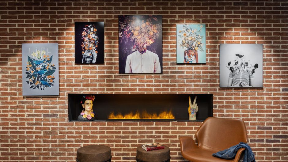 Moxy Amiens Lobby
