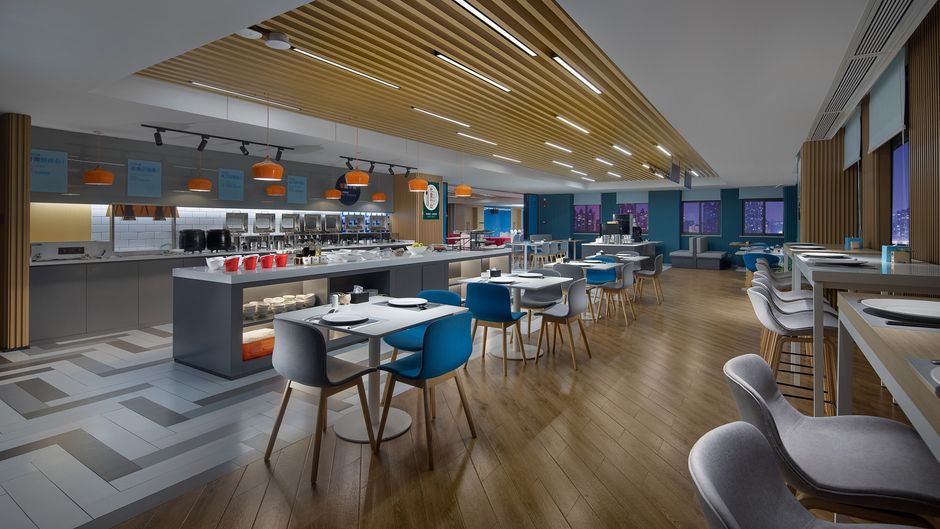 Holiday Inn Exp South Railway Station Restaurant