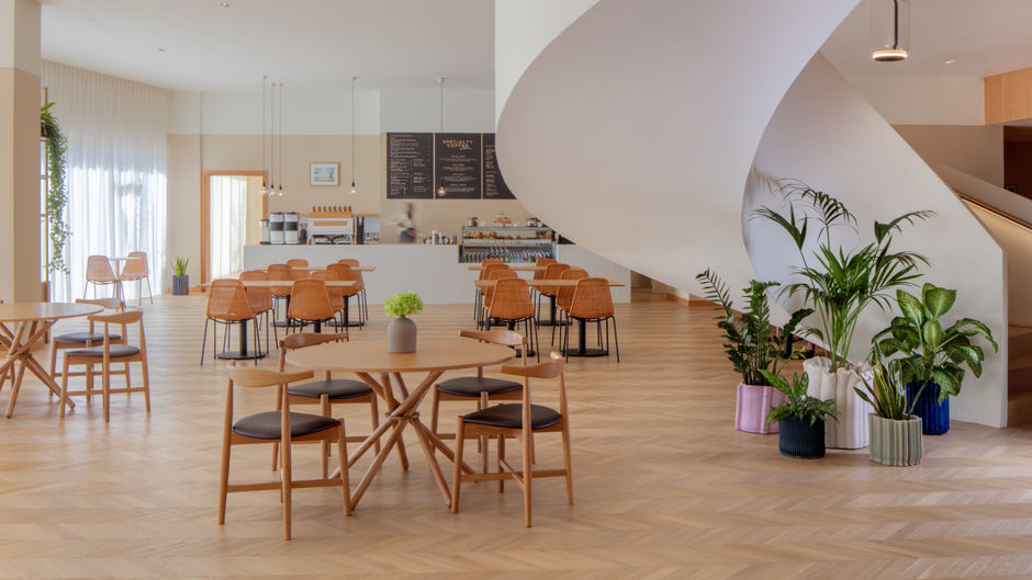Staybridge Suites Dubai Internet City Restaurant