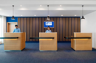Dubai International Hotel