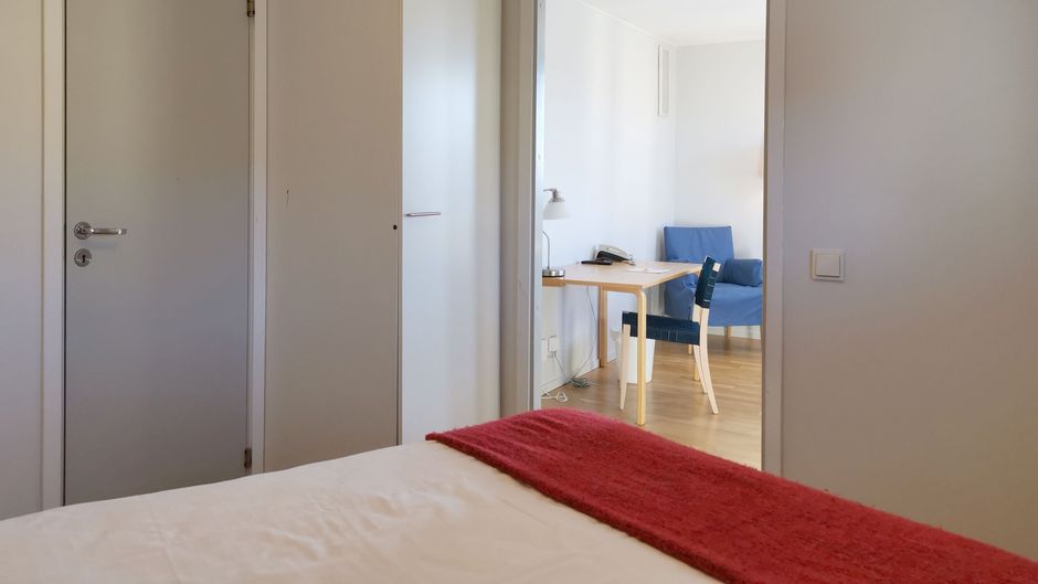 2Home Hotel Apartments Room