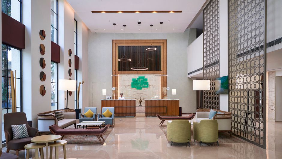 Holiday Inn Goa Candolim Lobby