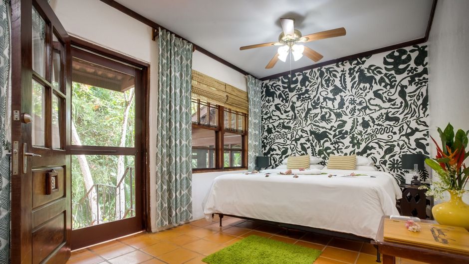 Sweet Songs Jungle Lodge Room